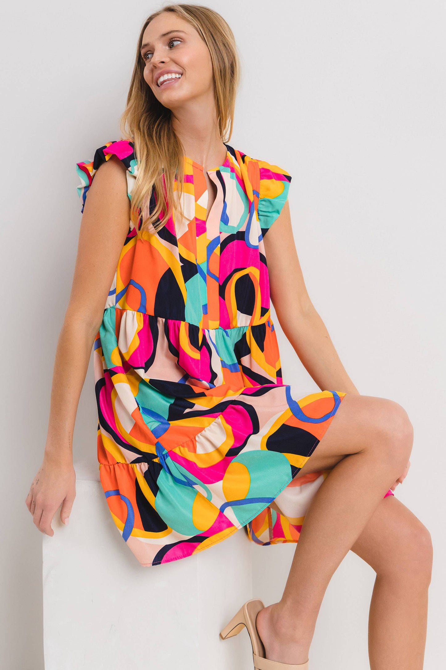 Ces Femme - Geometric Print Tiered Mini Dress / DLU51342PA: S-M-L (2-2-2) / FUCHSIA MULTI