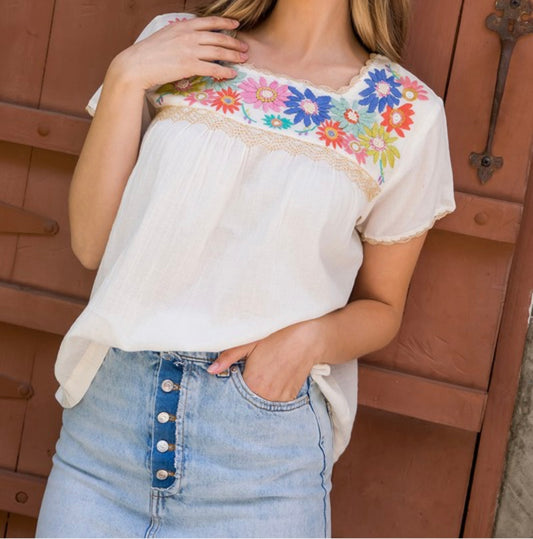 Embroidered Flowers Short Sleeve Top