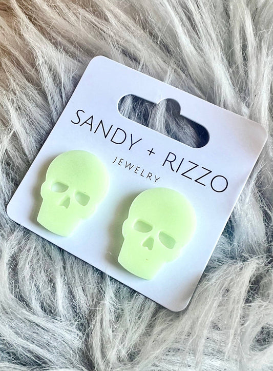 Sandy + Rizzo - Glow In The Dark Skull Stud earrings